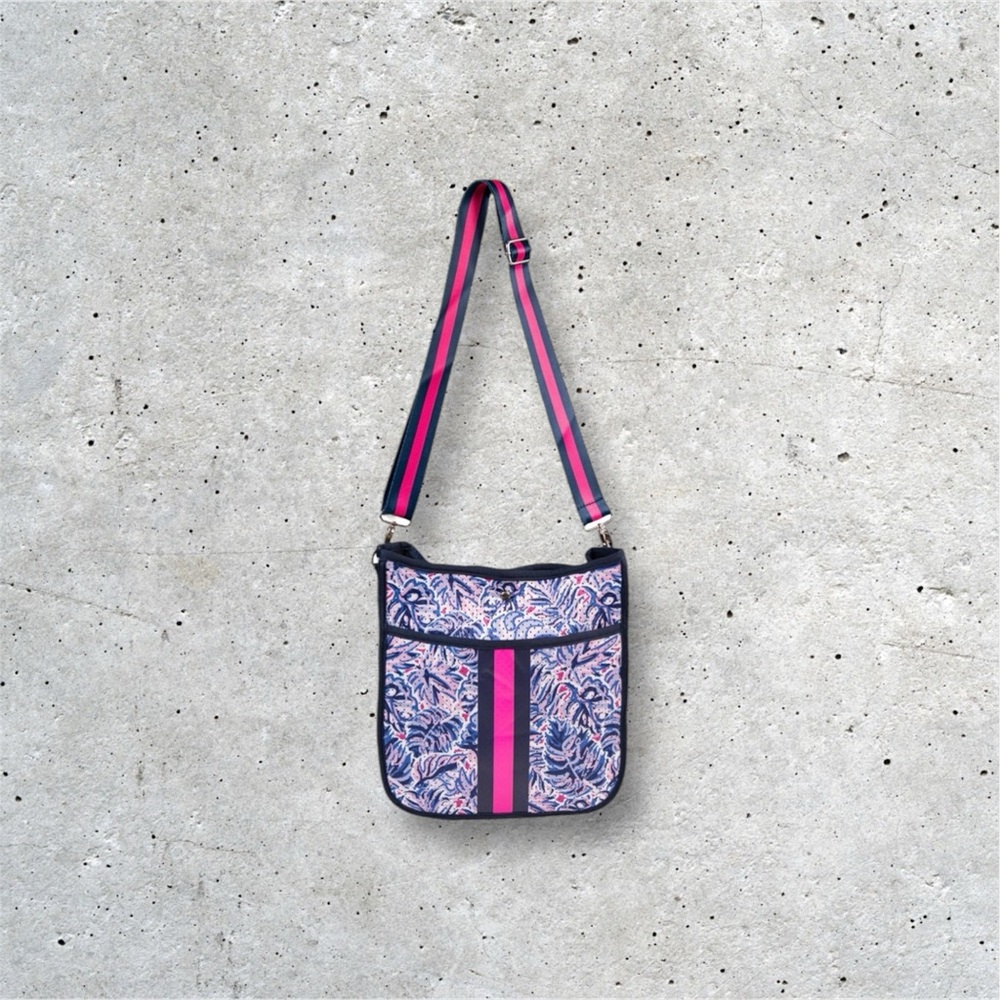NWT Simply Southern Leaf Print Crossbody